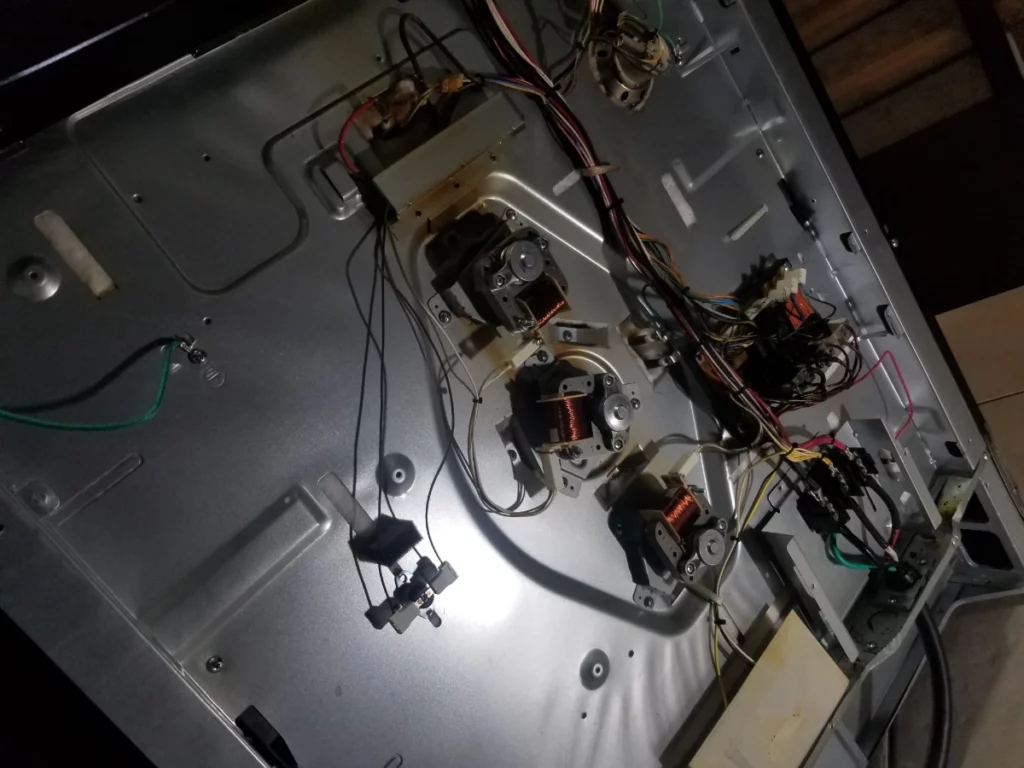 fixing broken electric stove in Ottawa