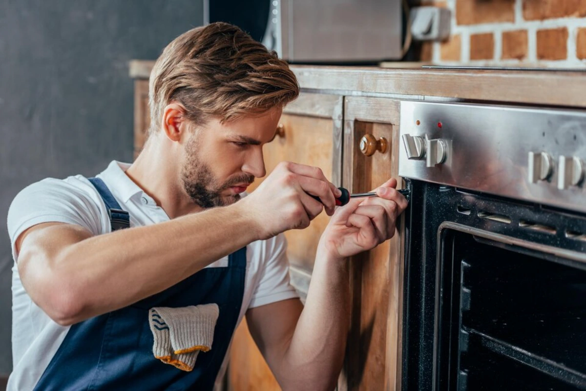 Oven maintenance and installation in Kanata by skilled appliance repairman